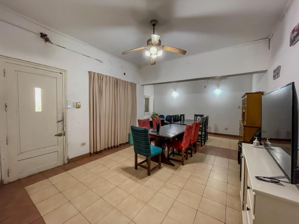Casa con Patio, Quincho y Espacios Para Actualizar a Tu Estilo