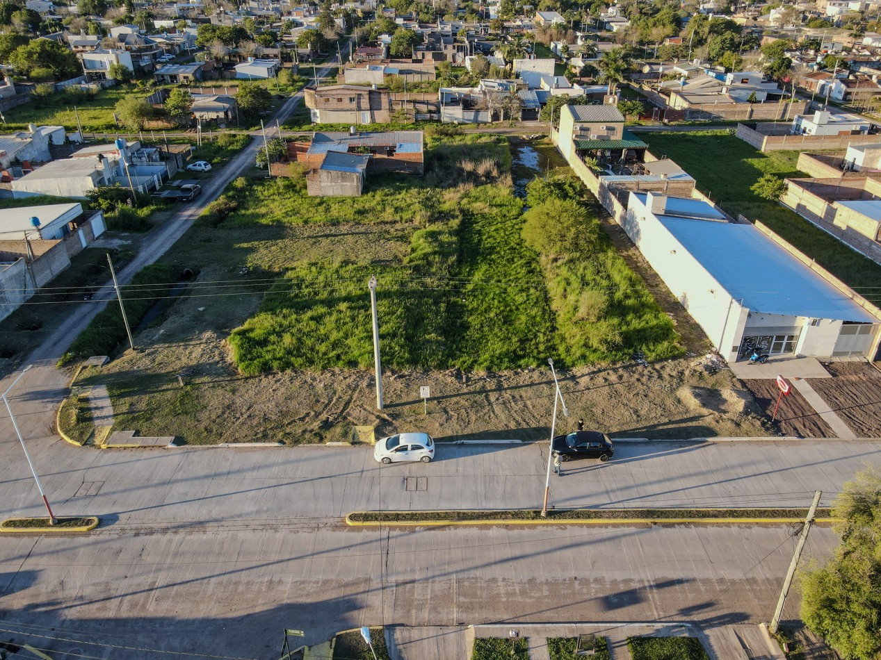 Terreno Sobre Av Asfaltada a 600 m de Ruta 11, Ideal Para Desarrollo.