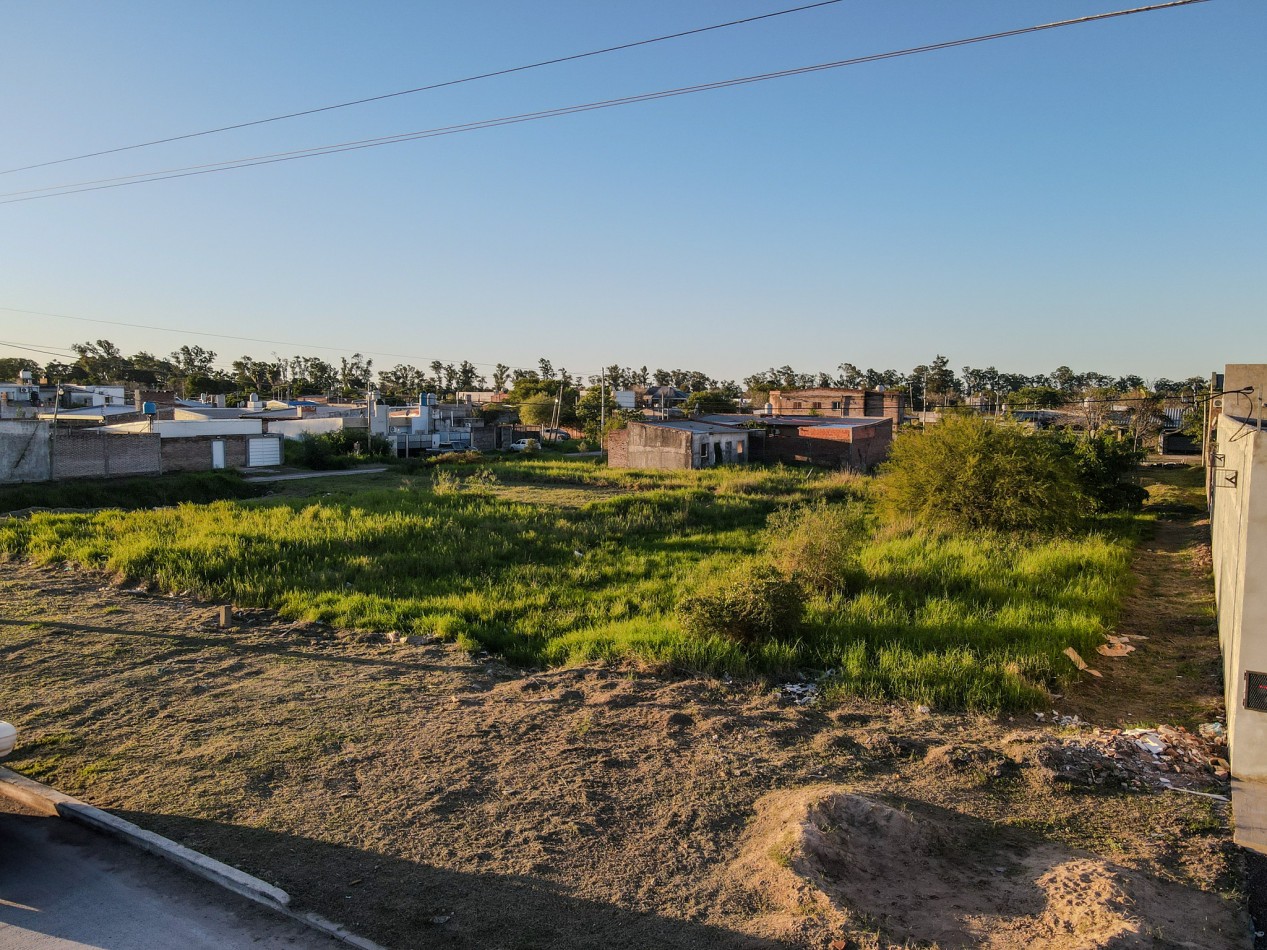 Terreno Sobre Av Asfaltada a 600 m de Ruta 11, Ideal Para Desarrollo.