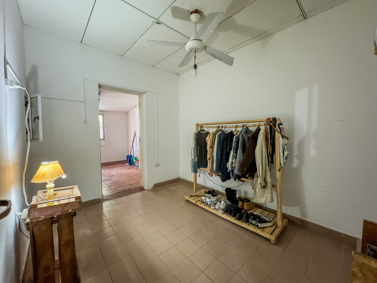 Vivienda Familiar con Monoambiente Al Frente - Quito 2045
