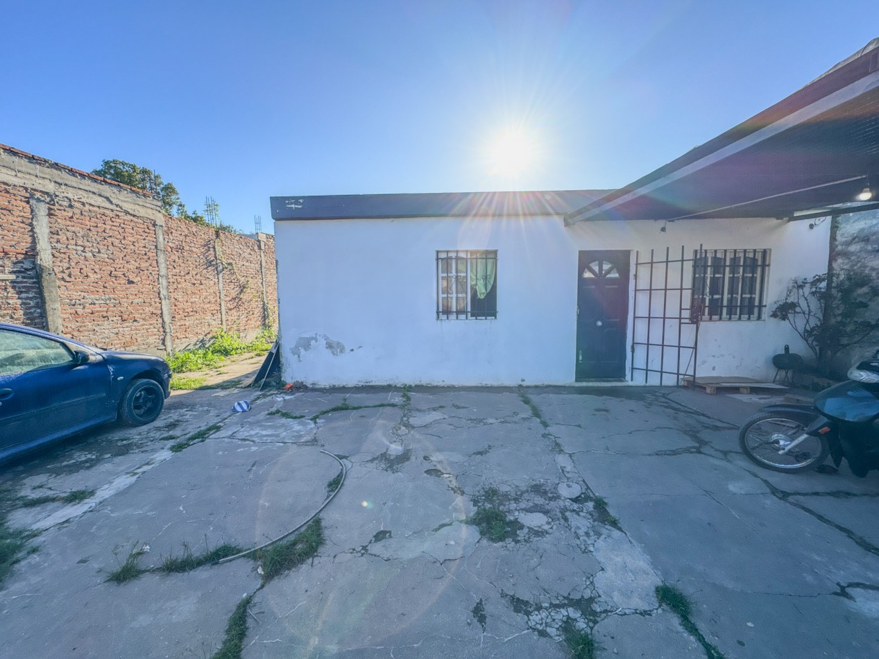 Casa con Terreno Amplio y Estructura Ideal Para Reciclar y Construir a Tu Gusto