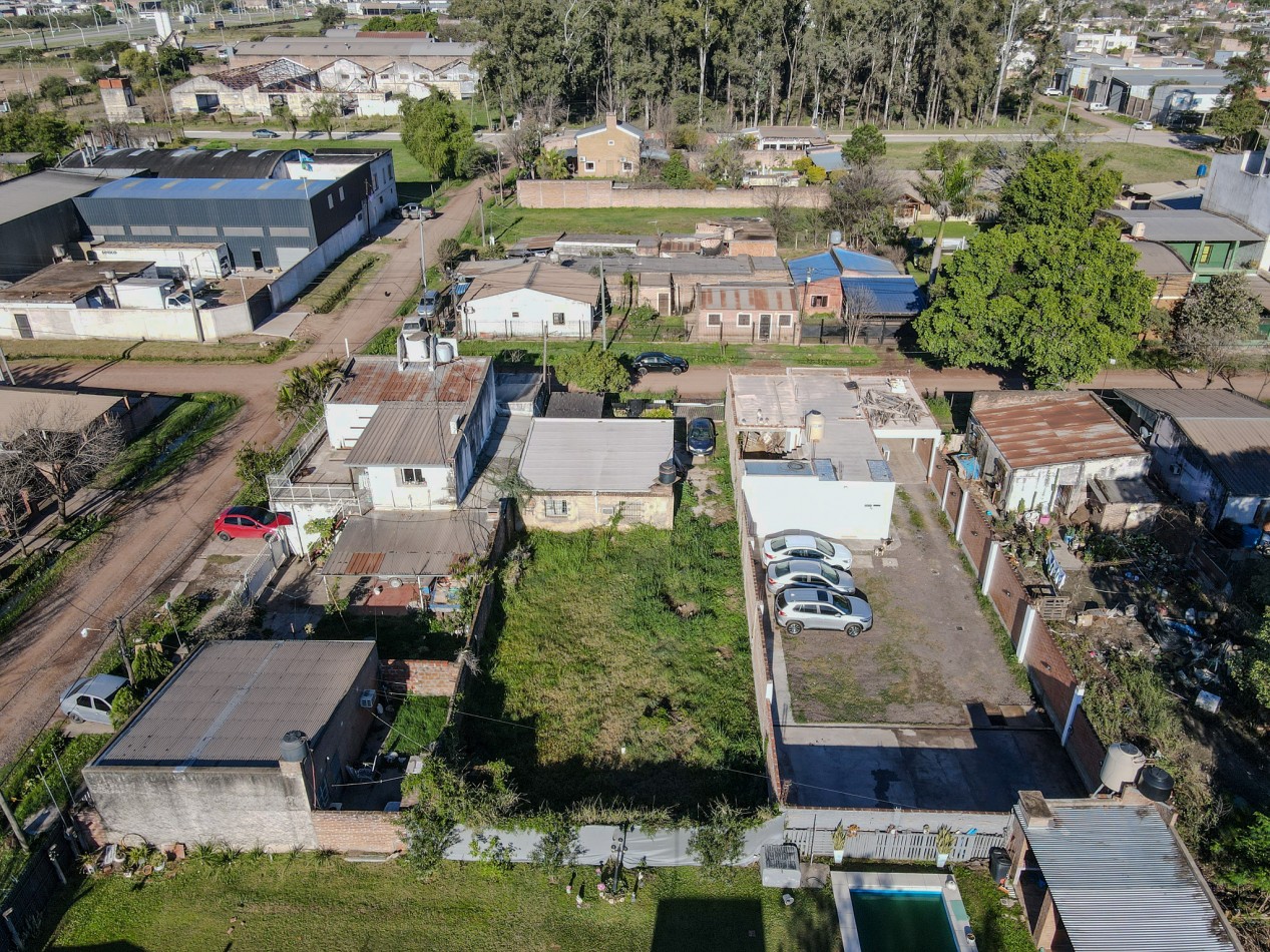 Casa con Terreno Amplio y Estructura Ideal Para Reciclar y Construir a Tu Gusto