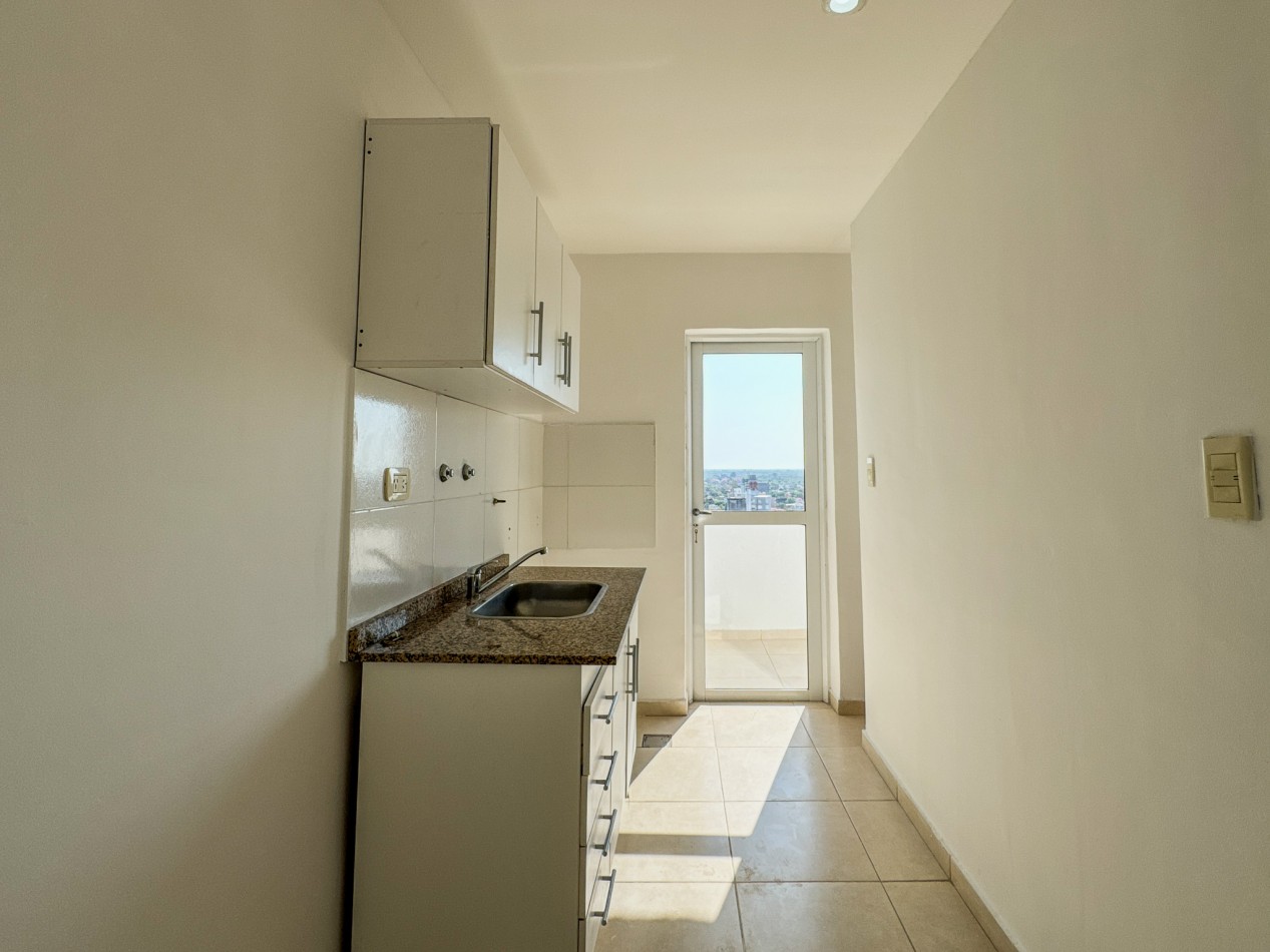 Departamento con Terraza Privada y Vista a La Laguna en Piso 15