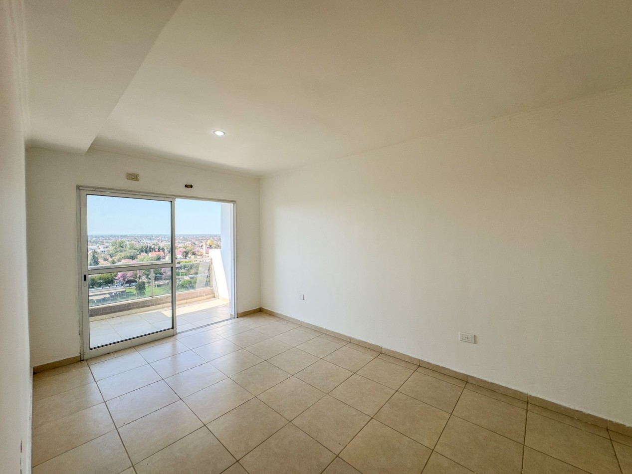 Departamento con Terraza Privada y Vista a La Laguna en Piso 15