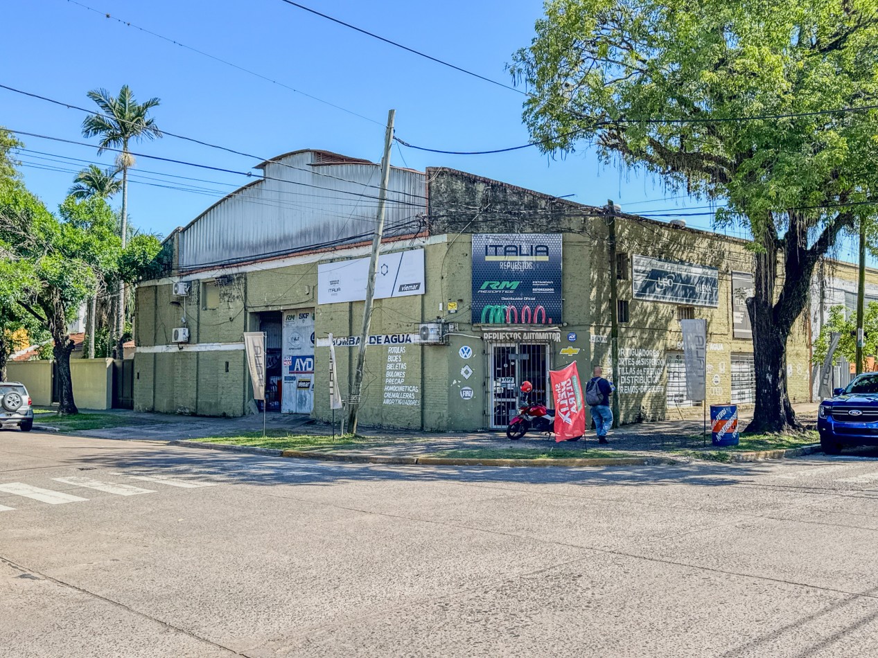 Galpon con Oficinas Centrico