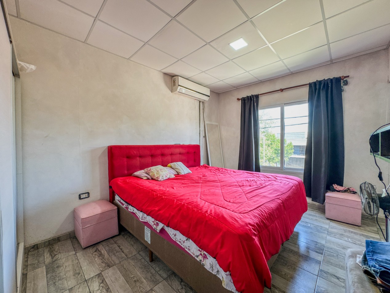 Casa amplia con 4 dormitorios y quincho en terreno de 10×40 — Ideal familia numerosa