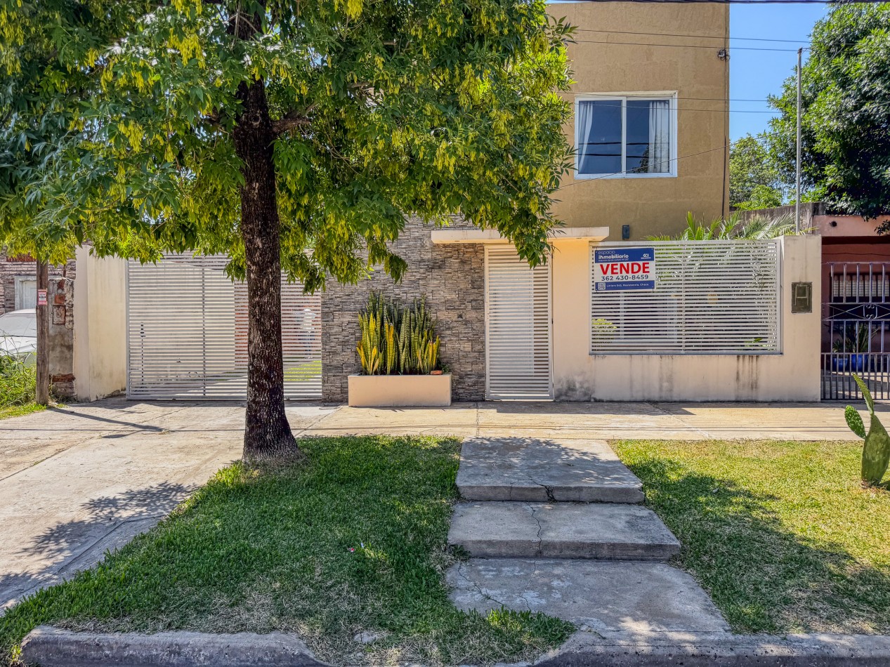 Casa amplia con 4 dormitorios y quincho en terreno de 10×40 — Ideal familia numerosa