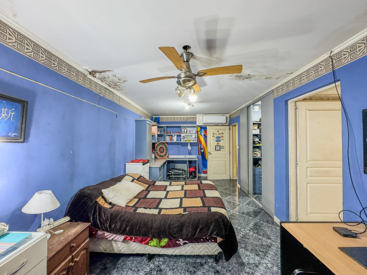 Casa Clasica a Reciclar en Pleno Macrocentro, con Alto Potencial Comercial