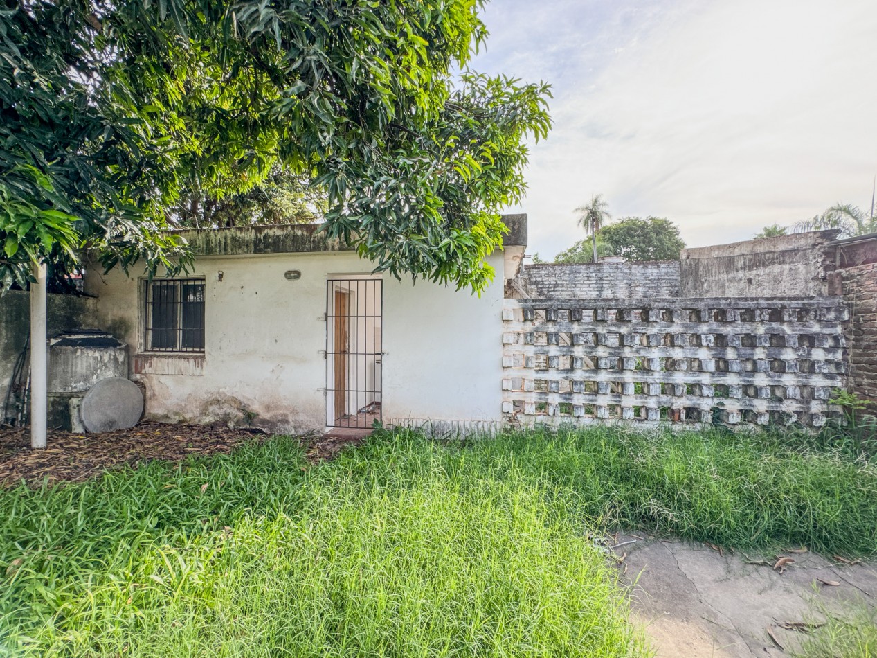 Casa 6 Ambientes, Villa Chica | Apta Credito | Patio y Galeria