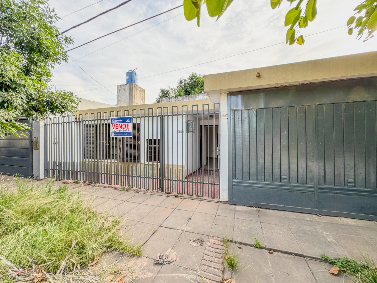 Casa 6 Ambientes, Villa Chica | Apta Credito | Patio y Galeria