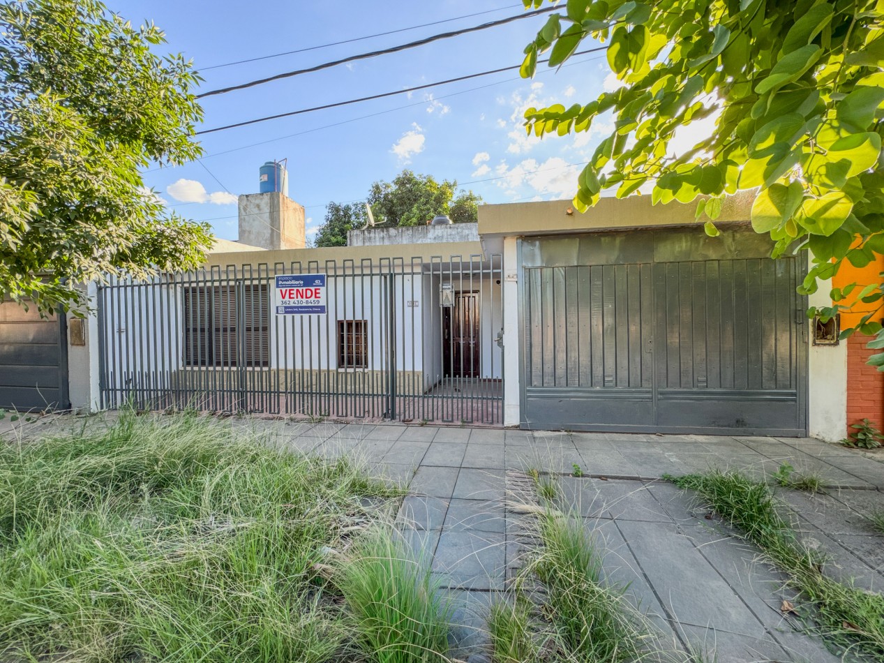 Casa 6 Ambientes, Villa Chica | Apta Credito | Patio y Galeria