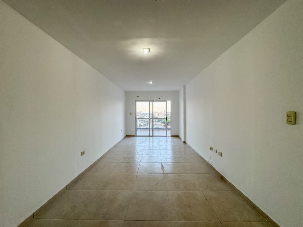 Departamento 2 Dorm + Cochera en Macrocentro | Piso 10 con Vista Abierta