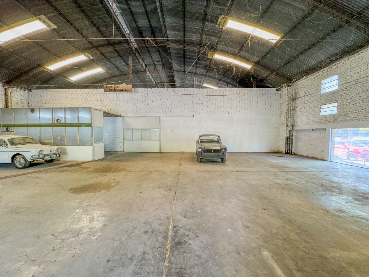 Galpon de 394 m² en Av Italia