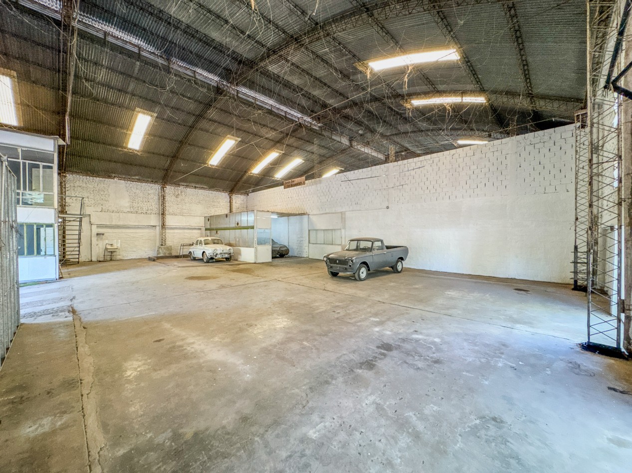 Galpon de 394 m² en Av Italia