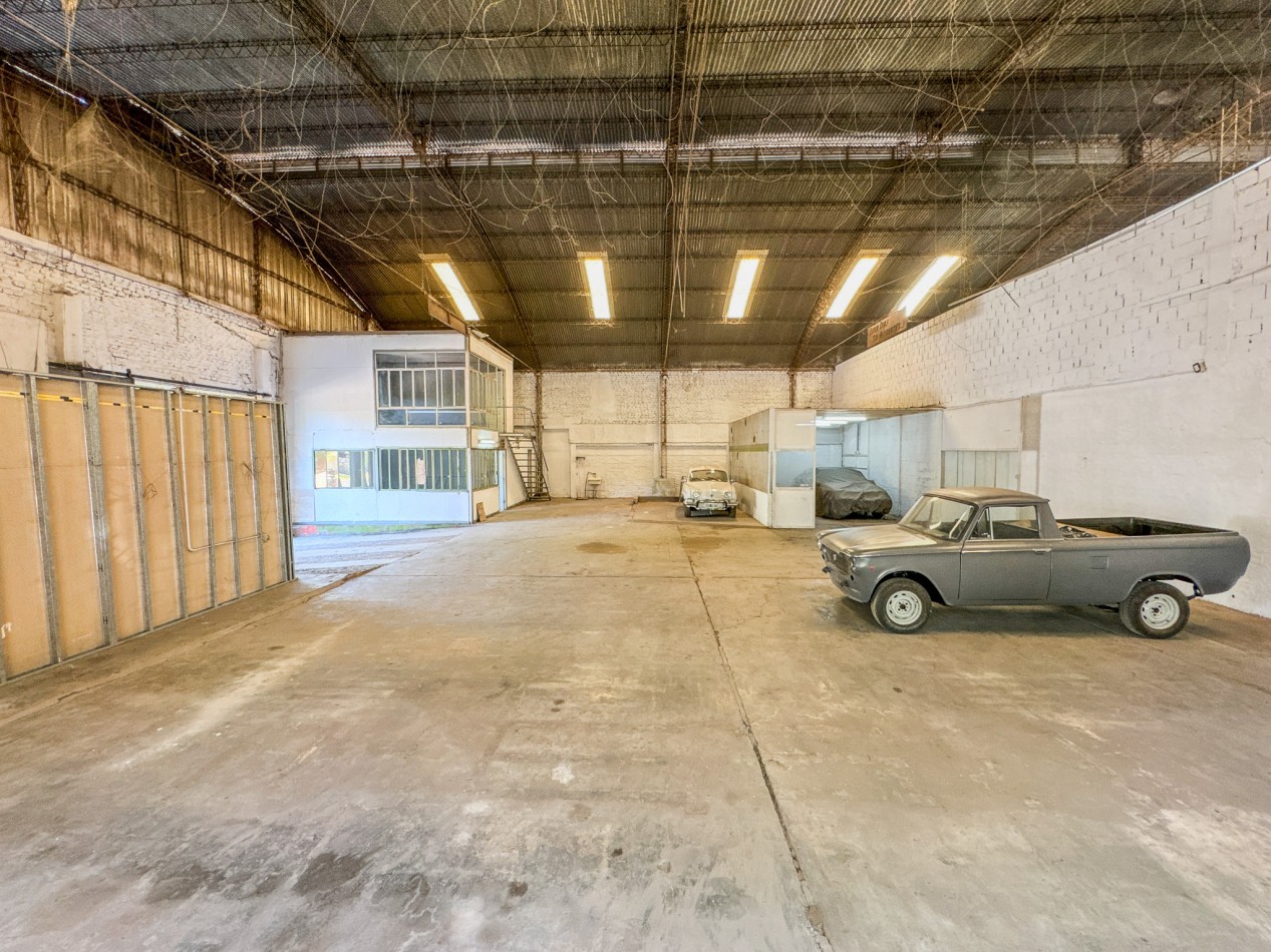 Galpon de 394 m² en Av Italia