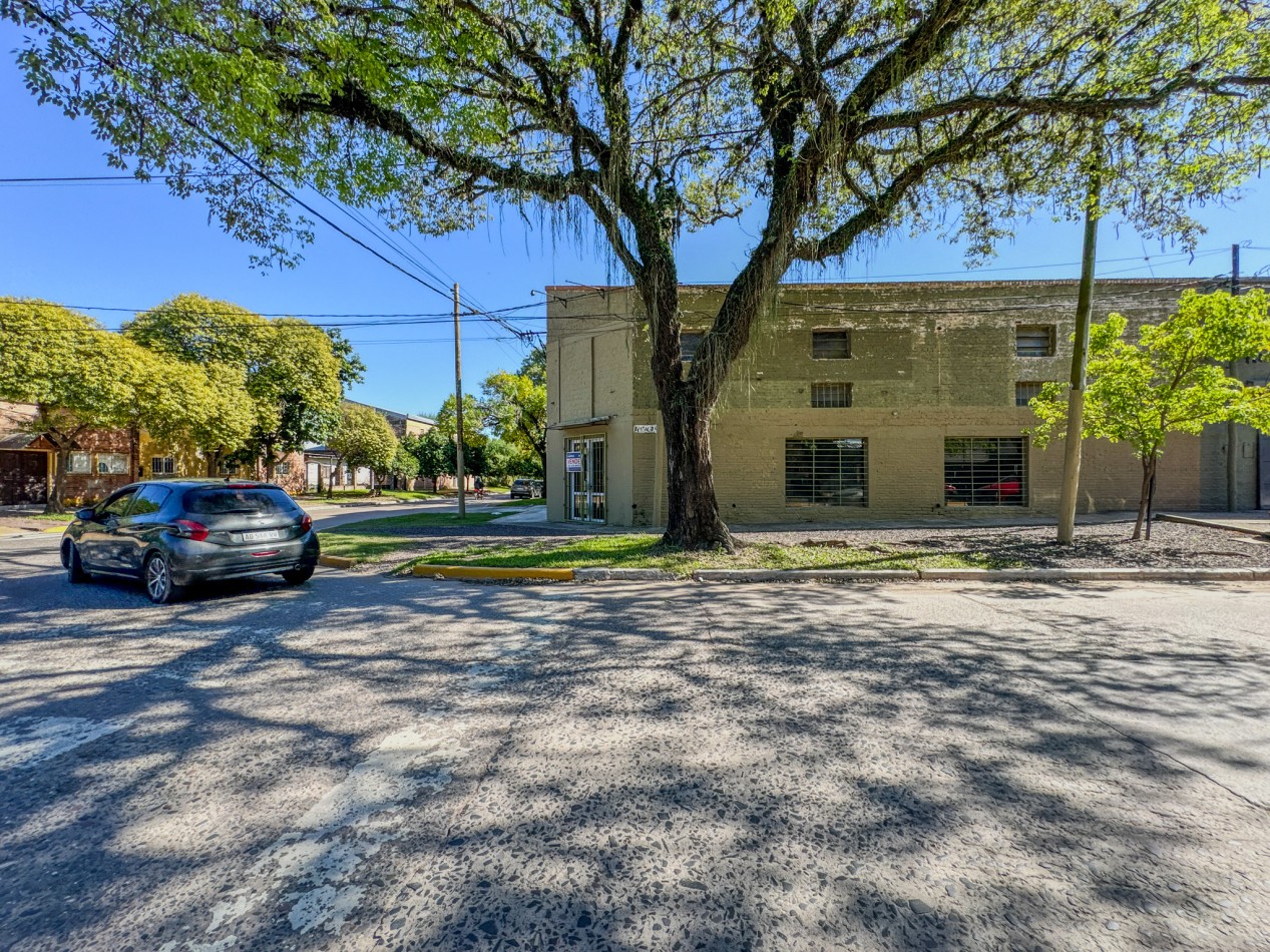 Galpon de 394 m² en Av Italia