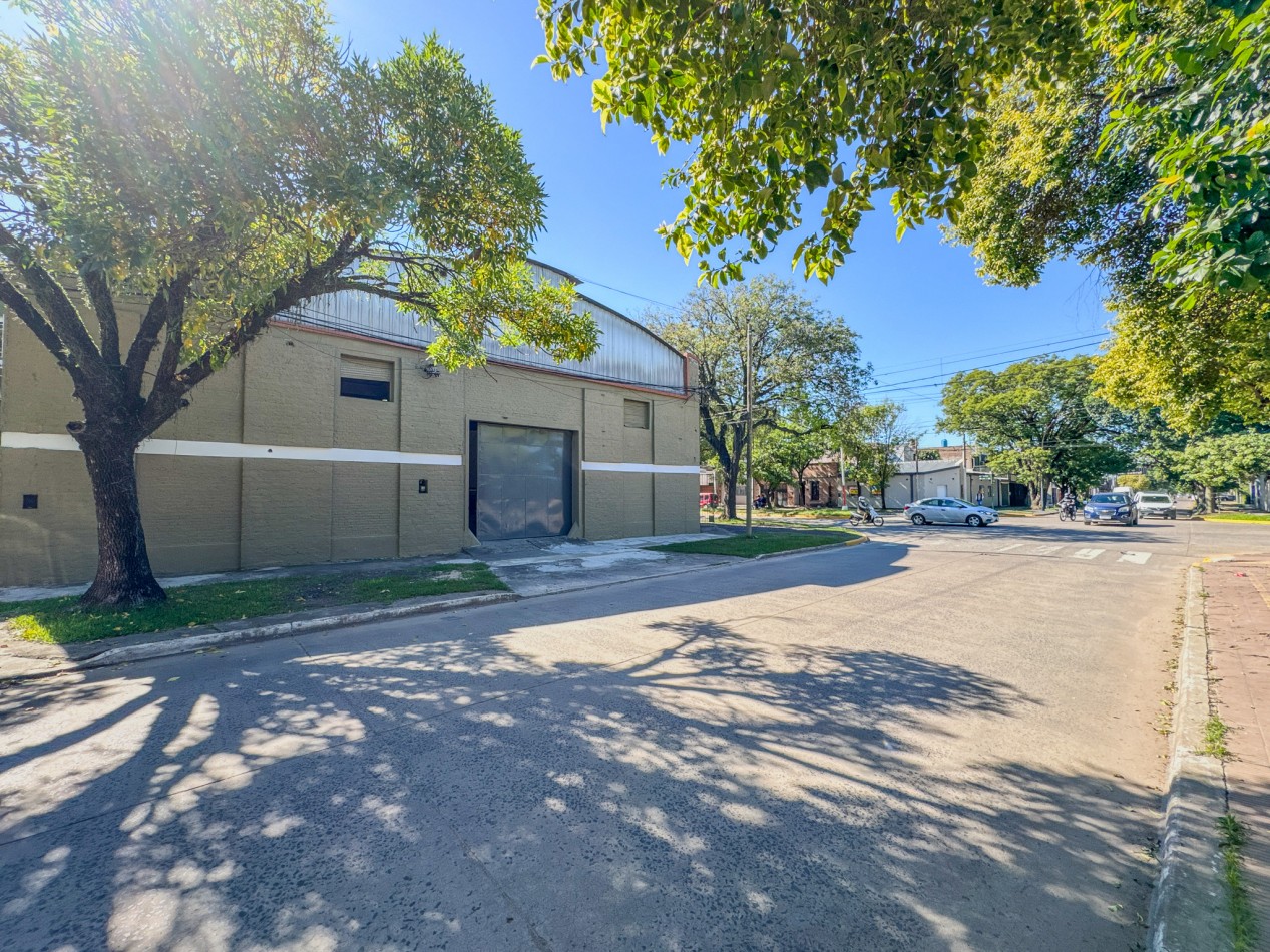 Galpon de 394 m² en Av Italia