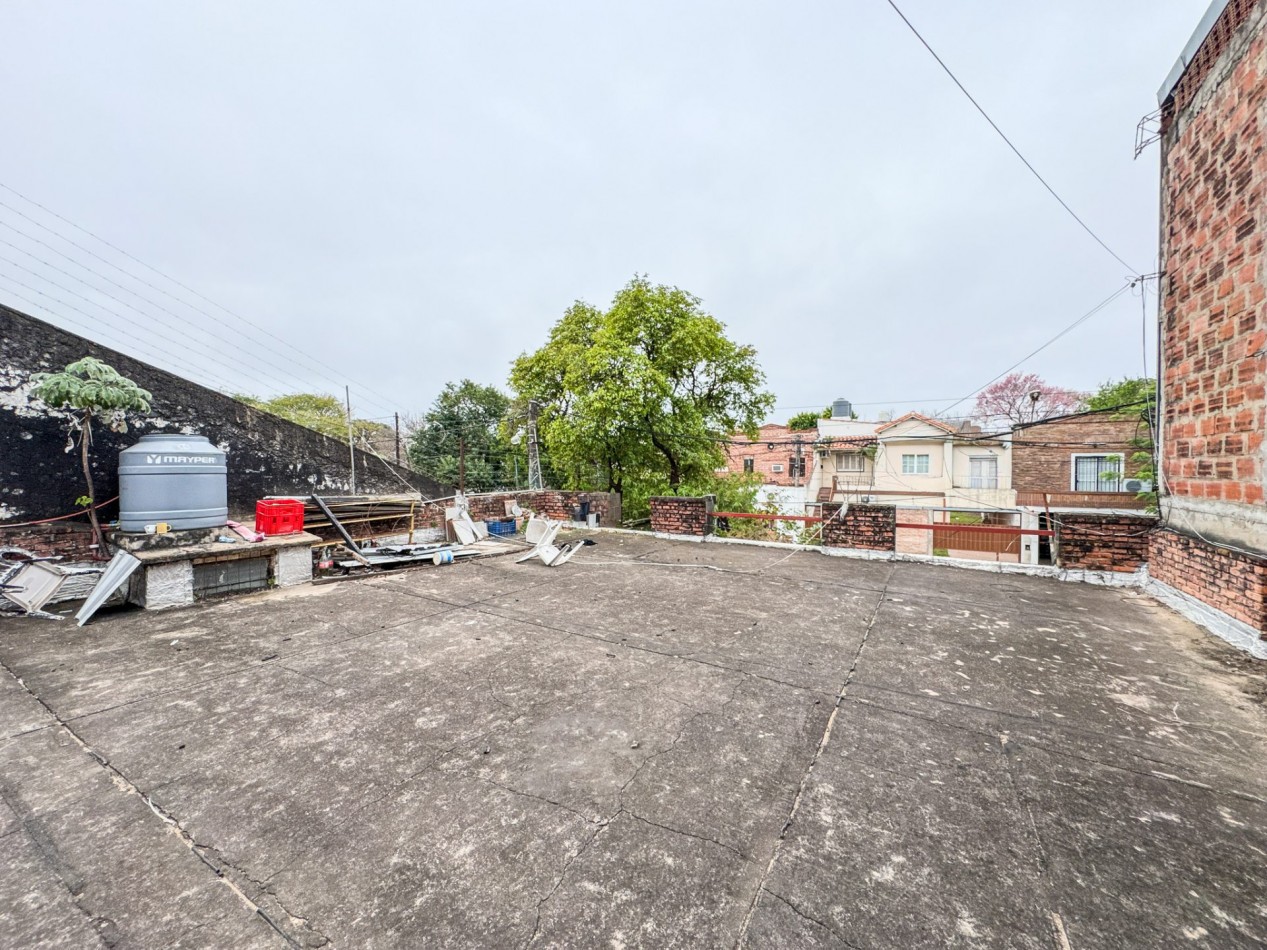 Departamento con Terraza Apta Para Construir Mas Unidades