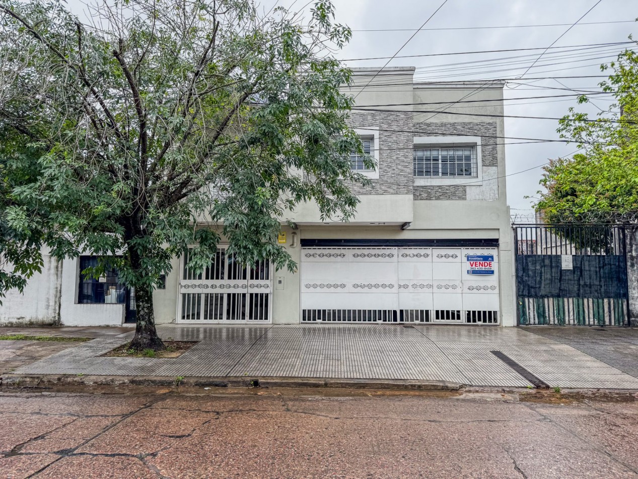 Casa 4 Dormitorios en Macrocentro con Local Comercial Al Frente