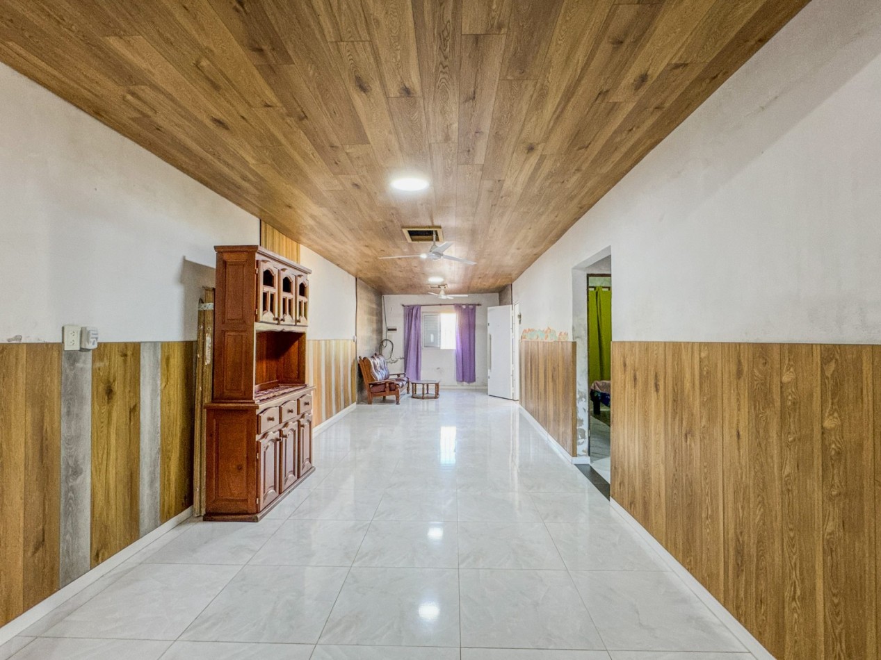 Casa reformada con pileta y parrilla a estrenar — ideal primera vivienda