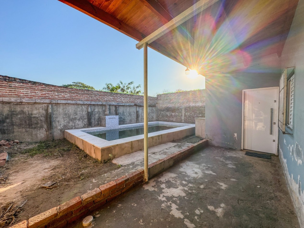 Casa reformada con pileta y parrilla a estrenar — ideal primera vivienda