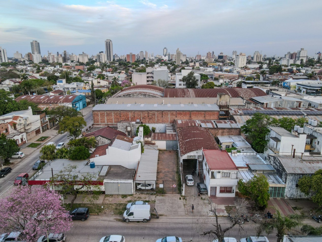 Terreno de 522 m² con galpon a 70 m de Av. 25 de Mayo