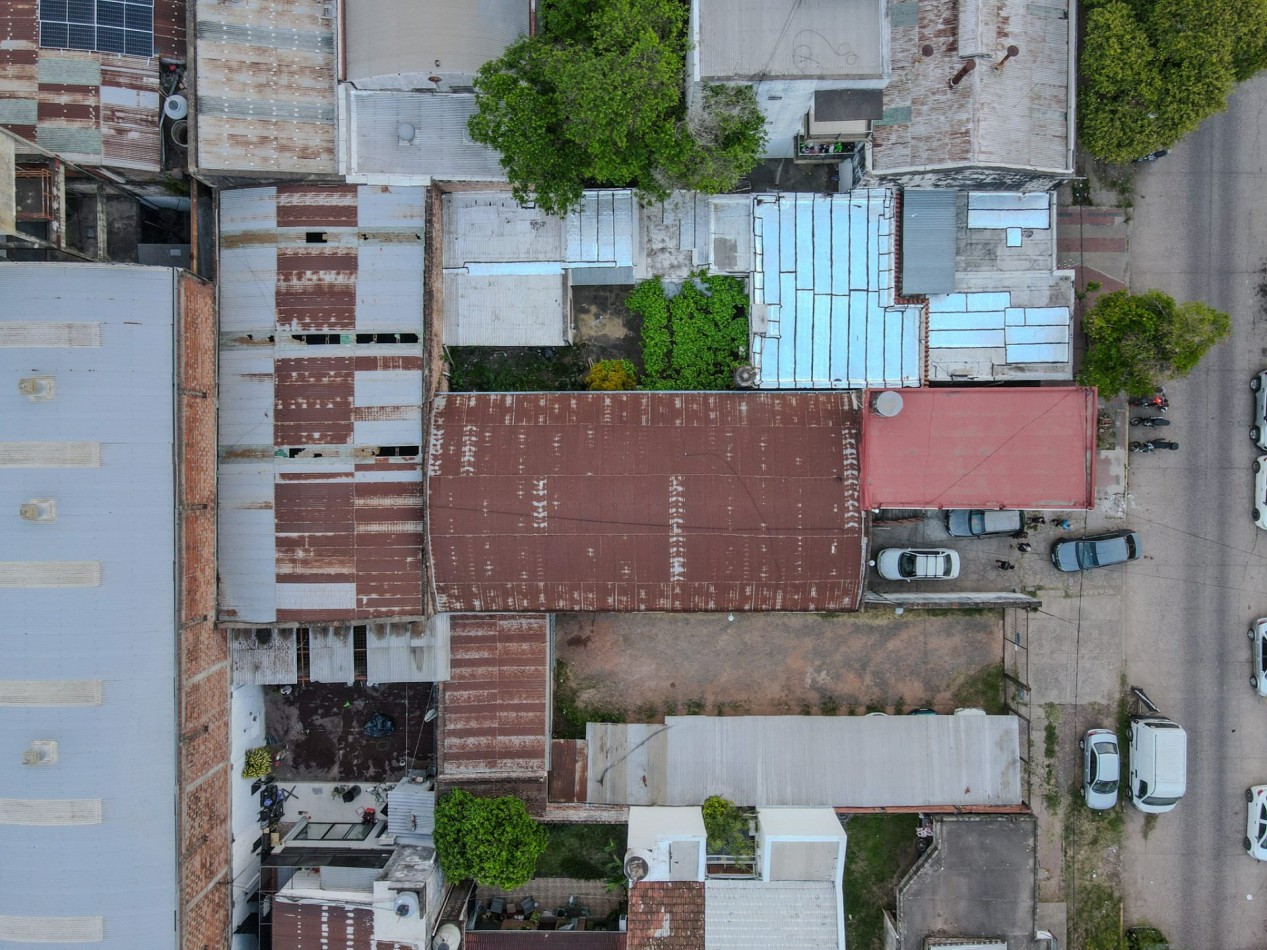 Terreno de 522 m² con galpon a 70 m de Av. 25 de Mayo