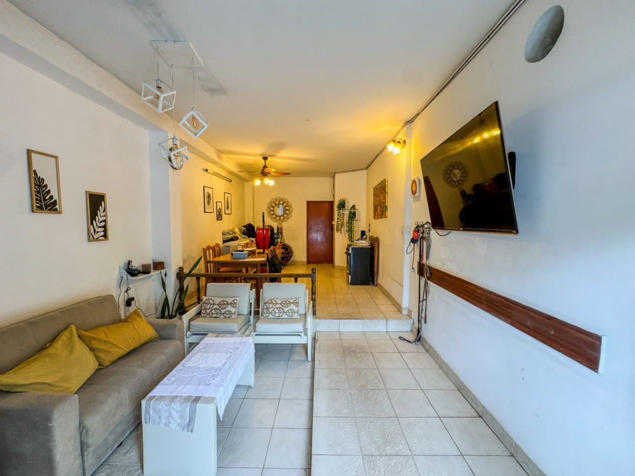 Casa en Macrocentro con losa apta para ampliar en altura