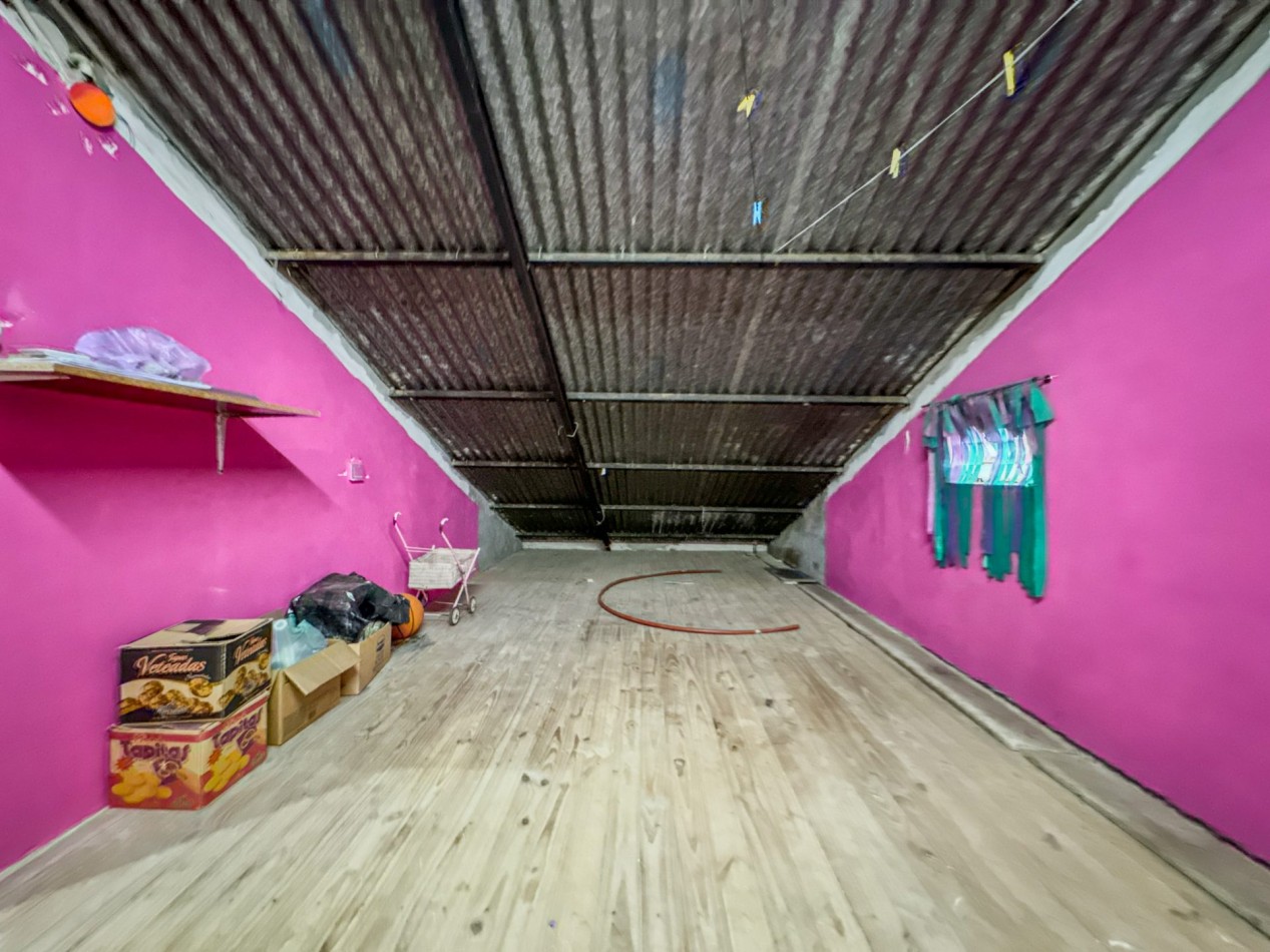 Casa con local y deposito en terreno de 400 m² — a 50 m de Av. Soberania Nacional