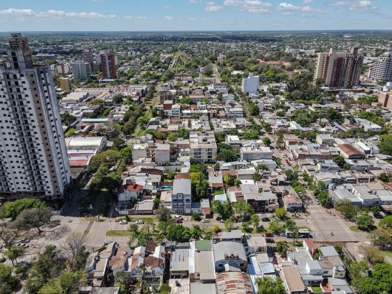 Terreno 11x40 (440 m²) en zona UNNE, apto edificio de hasta 6 plantas