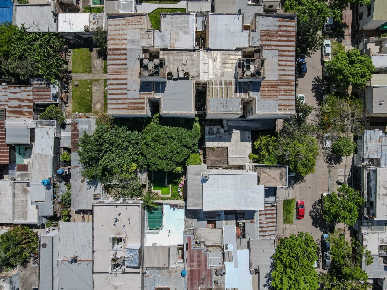 Terreno 11x40 (440 m²) en zona UNNE, apto edificio de hasta 6 plantas