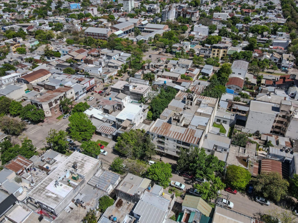 Terreno 11x40 (440 m²) en zona UNNE, apto edificio de hasta 6 plantas