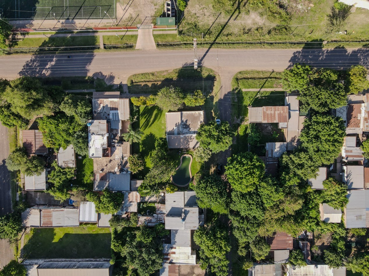 Terreno de 12x30 con frente a Av. Martina, parquizado | Villa Rio Negro