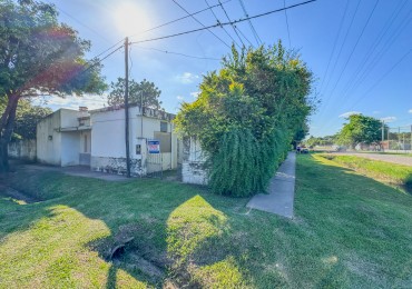 Casa 3 dormitorios con pileta y quincho en esquina | Av. Martina, Villa Rio Negro
